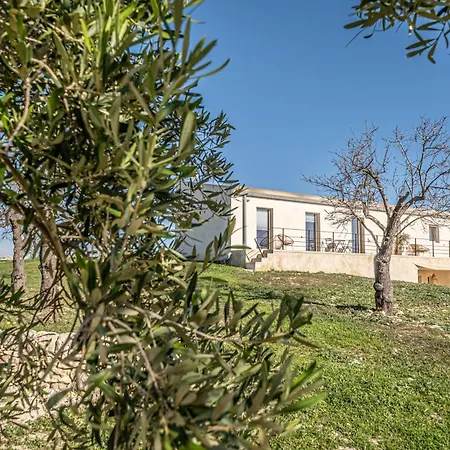 Tenuta Le Menadi Noto
